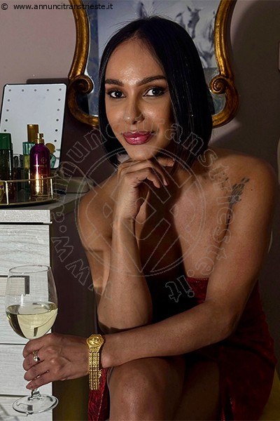 Foto Immagine Ella Ricci  Transescort Bologna