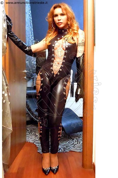 Foto Immagine Padrona Stefania  Mistresstrans Milano